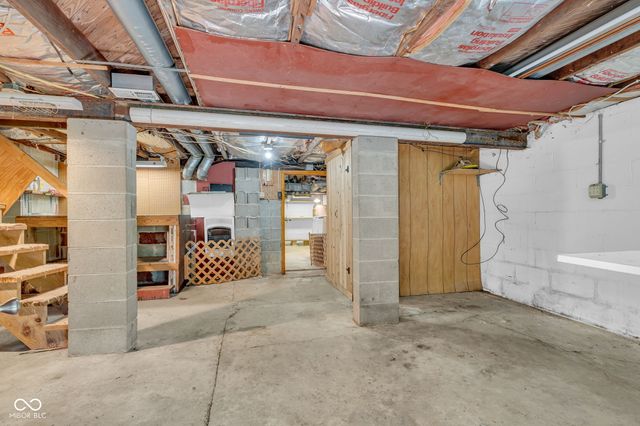 11107 Dogwood Lane, Cloverdale, IN 46120