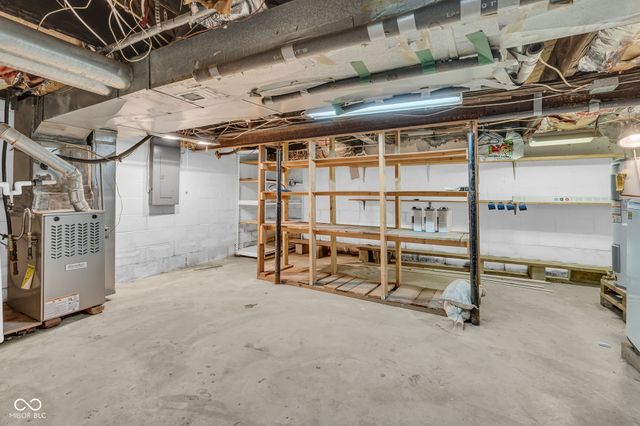 11107 Dogwood Lane, Cloverdale, IN 46120