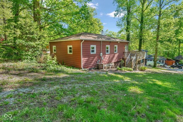 11107 Dogwood Lane, Cloverdale, IN 46120