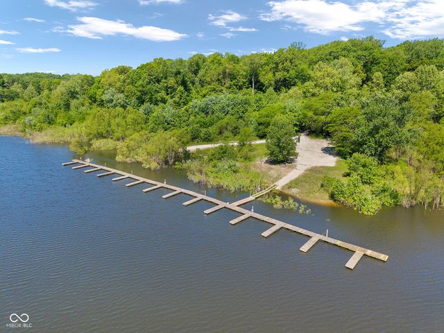 11107 Dogwood Lane, Cloverdale, IN 46120