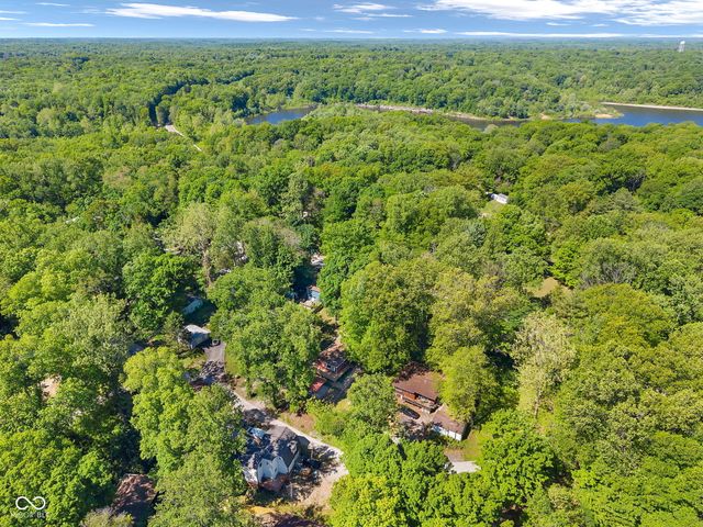 11107 Dogwood Lane, Cloverdale, IN 46120