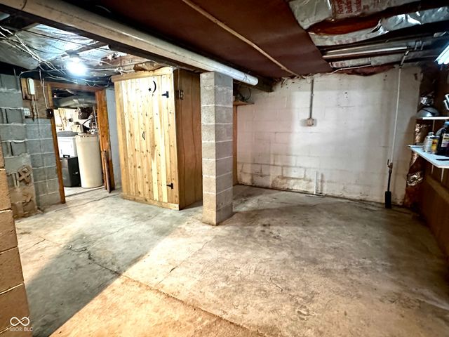 11107 Dogwood Lane, Cloverdale, IN 46120