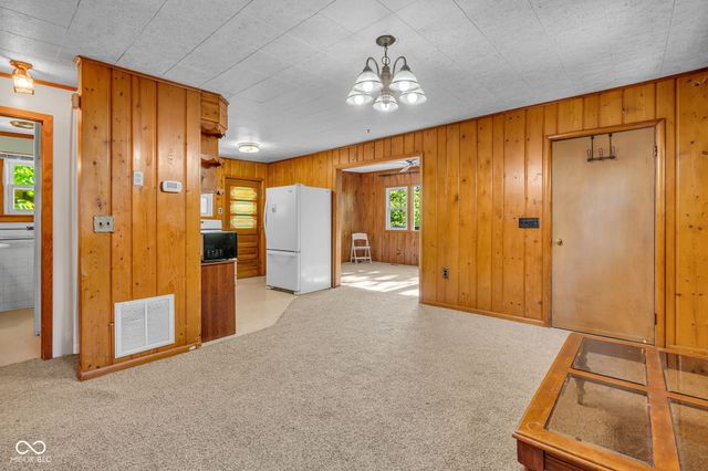 11107 Dogwood Lane, Cloverdale, IN 46120