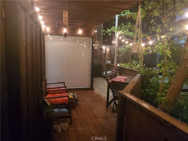 11616 Chenault Street 4, Los Angeles, CA 90049