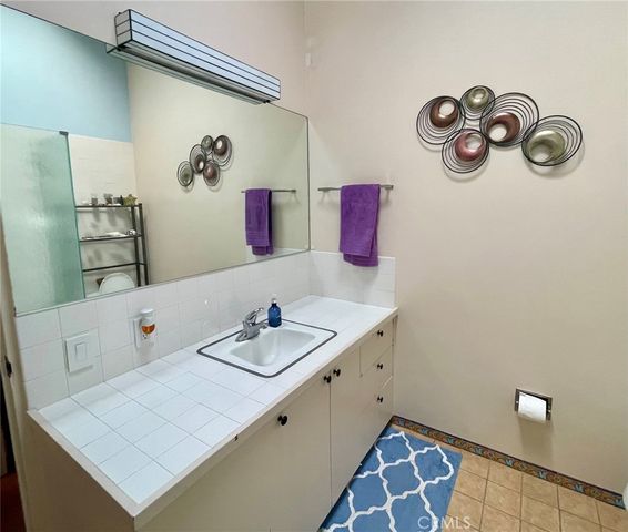 11616 Chenault Street 4, Los Angeles, CA 90049