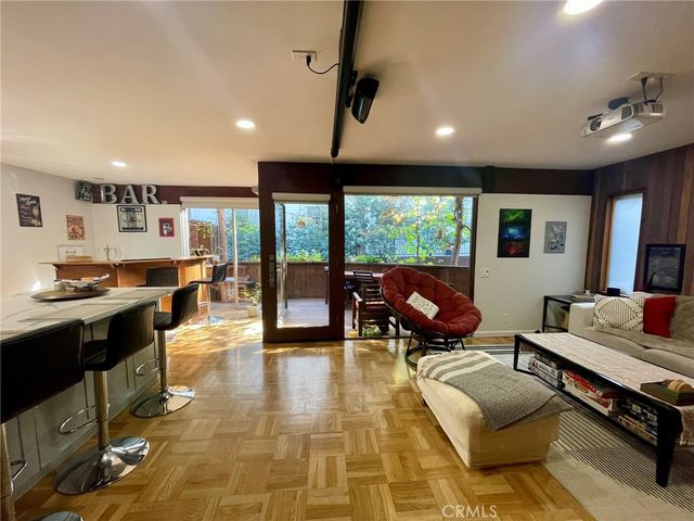 11616 Chenault Street 4, Los Angeles, CA 90049