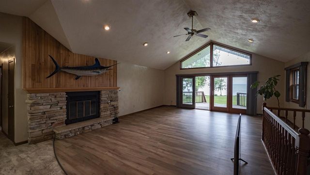 9205 WILLOW LANE, Fremont, WI 54940