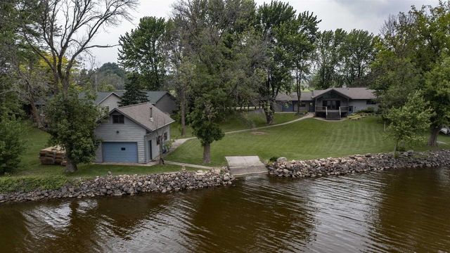 9205 WILLOW LANE, Fremont, WI 54940