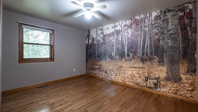 9205 WILLOW LANE, Fremont, WI 54940