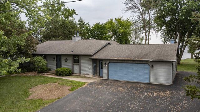 9205 WILLOW LANE, Fremont, WI 54940