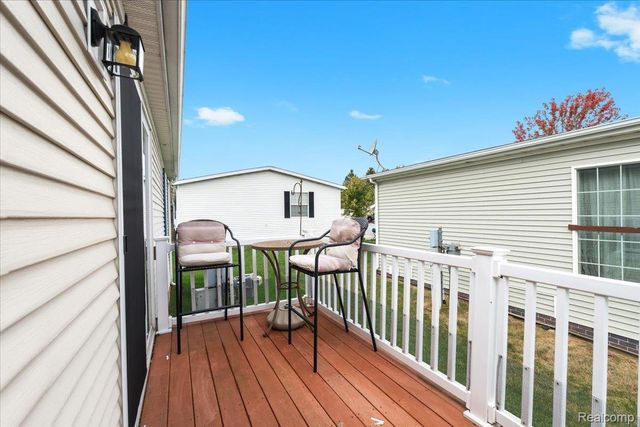 11092 Indianwood Court, Green Oak Township, MI 48178