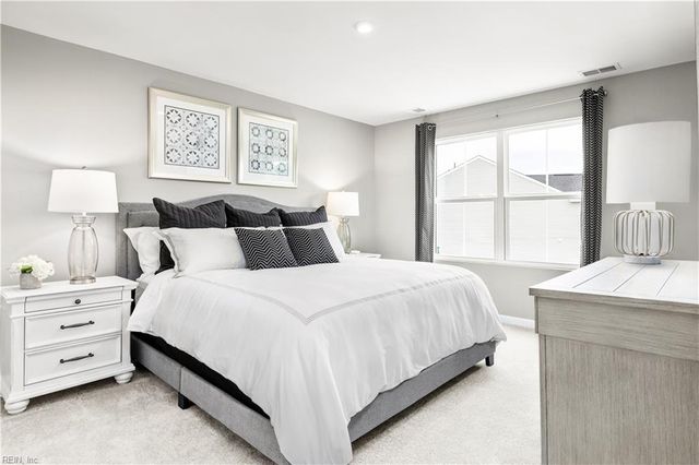218 Summit PATH, Franklin, VA 23851