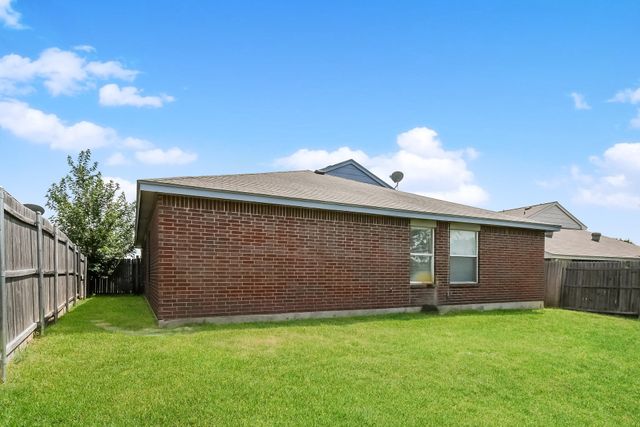 10240 Dawson Trail, Fort Worth, TX 76108