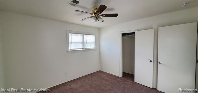 545 E Dallas Avenue, Madison Heights, MI 48071