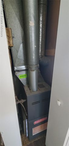 545 E Dallas Avenue, Madison Heights, MI 48071