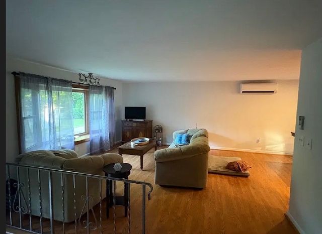 54 Westfield Dr, North Attleboro, MA 02760