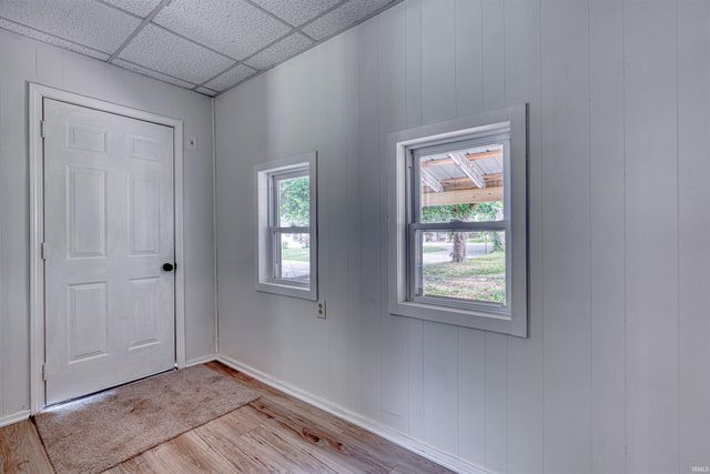 103 S Church Street, Owensville, IN 47665
