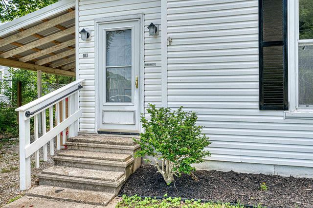 103 S Church Street, Owensville, IN 47665