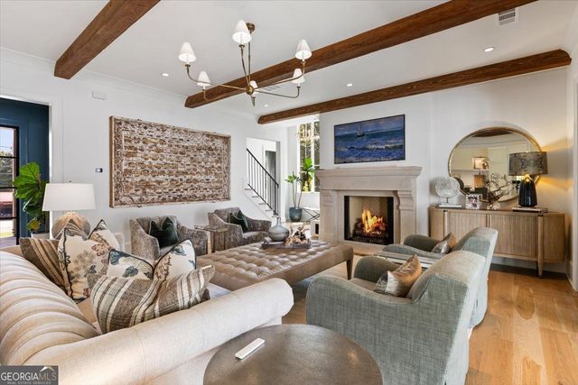 205 Thomas Circle, Roswell, GA 30075