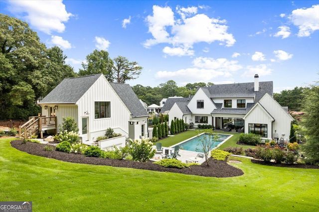205 Thomas Circle, Roswell, GA 30075