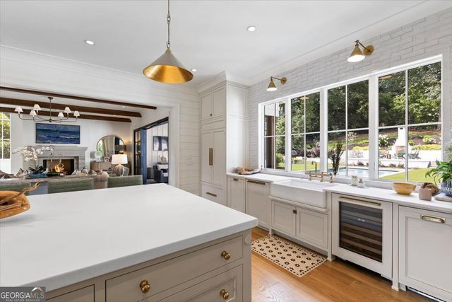 205 Thomas Circle, Roswell, GA 30075