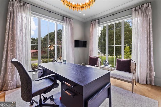 205 Thomas Circle, Roswell, GA 30075