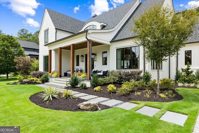 205 Thomas Circle, Roswell, GA 30075