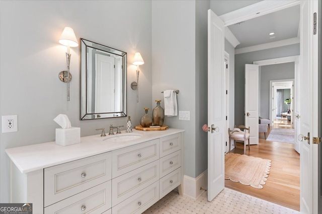 205 Thomas Circle, Roswell, GA 30075