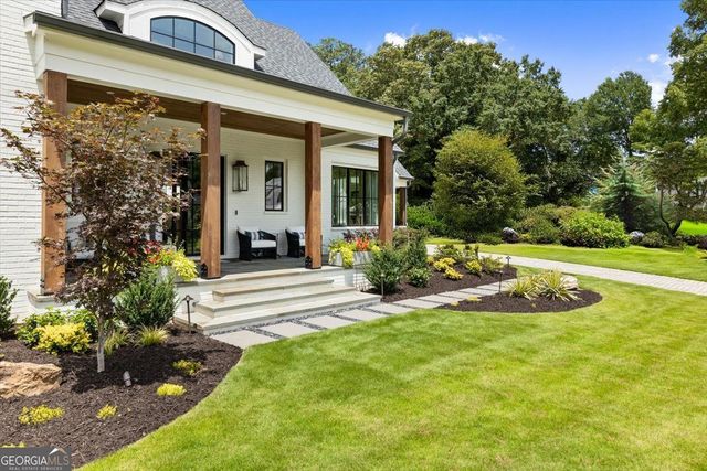 205 Thomas Circle, Roswell, GA 30075