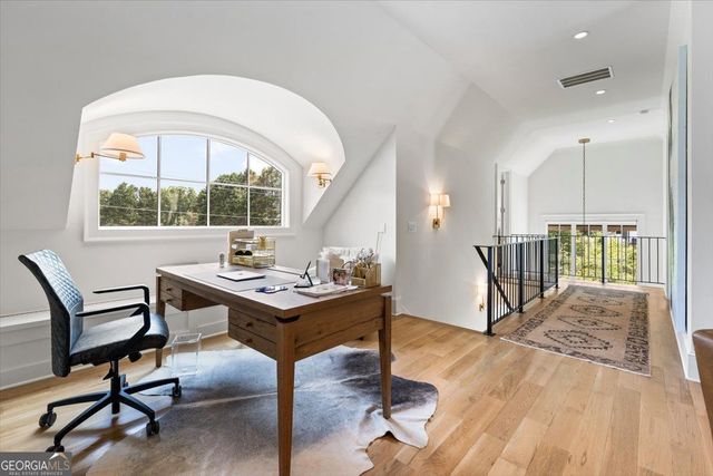 205 Thomas Circle, Roswell, GA 30075