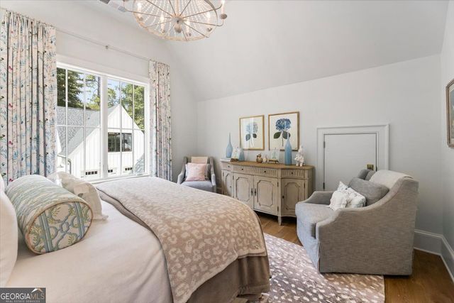 205 Thomas Circle, Roswell, GA 30075