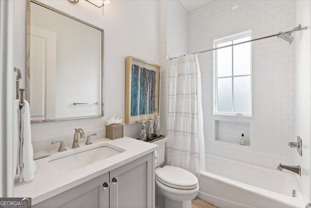 205 Thomas Circle, Roswell, GA 30075