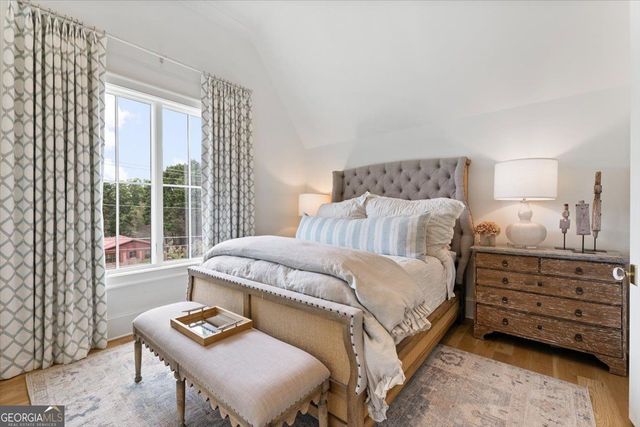 205 Thomas Circle, Roswell, GA 30075