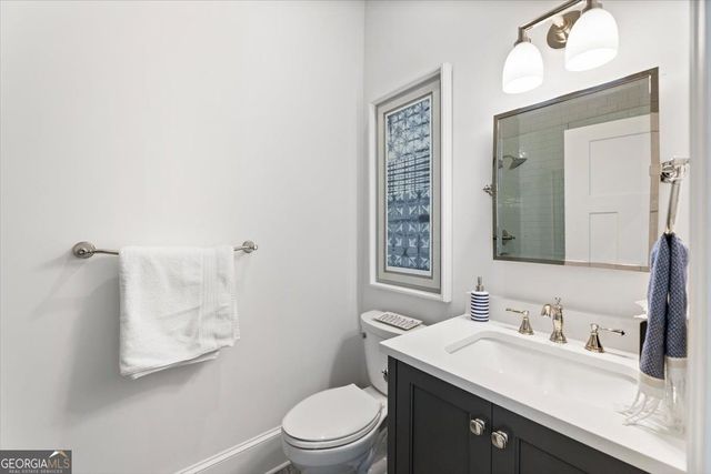 205 Thomas Circle, Roswell, GA 30075
