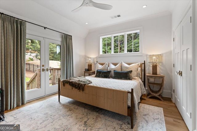 205 Thomas Circle, Roswell, GA 30075