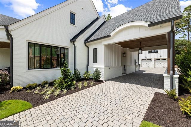 205 Thomas Circle, Roswell, GA 30075