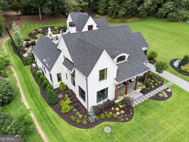 205 Thomas Circle, Roswell, GA 30075