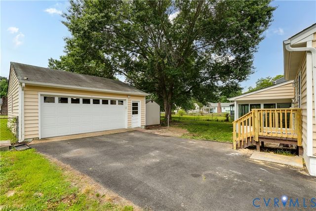3908 Grovewood Rd, Hopewell, VA 23860