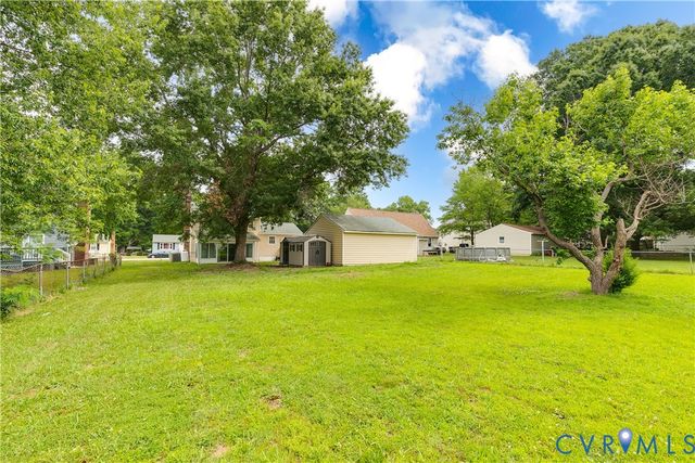 3908 Grovewood Rd, Hopewell, VA 23860