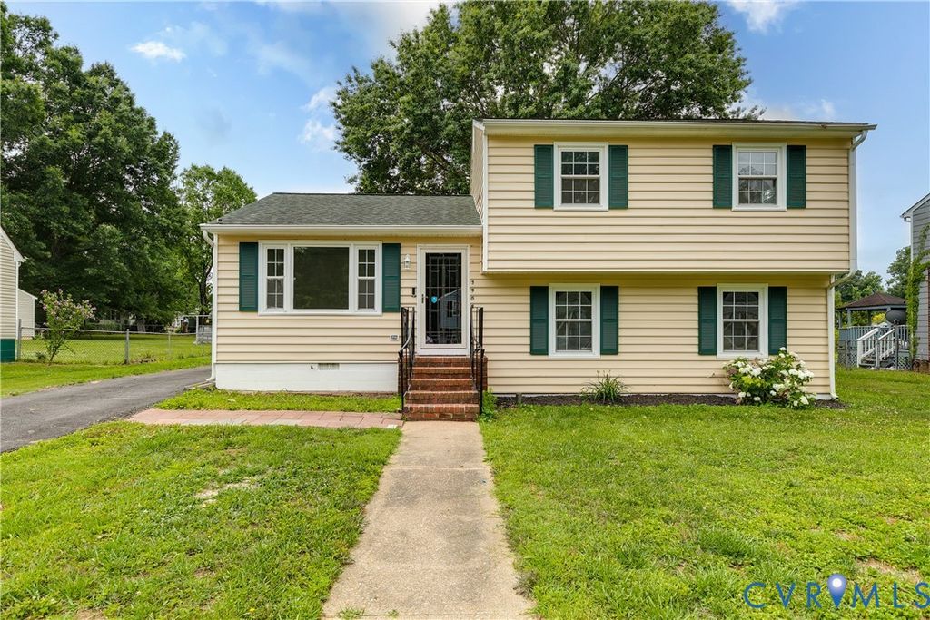 3908 Grovewood Rd, Hopewell, VA 23860