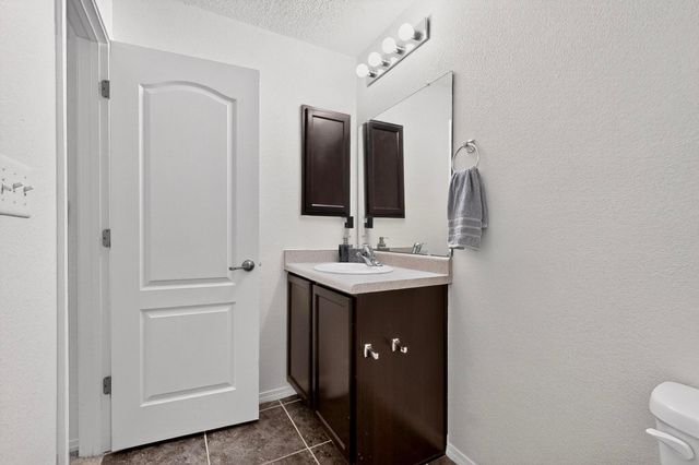 236 El Camino Loop NW, Rio Rancho, NM 87144