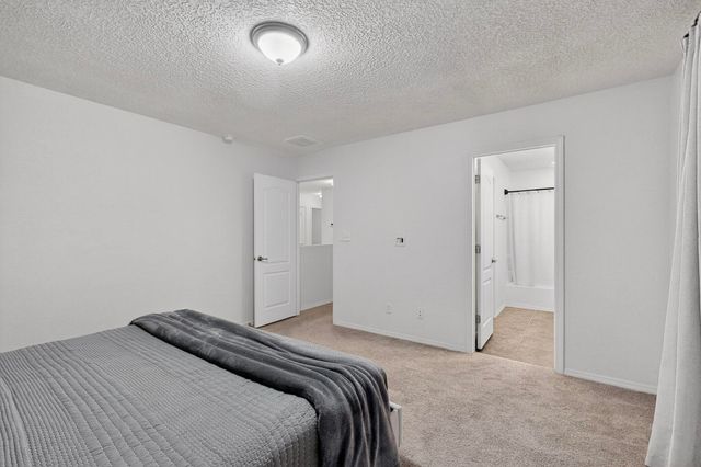 236 El Camino Loop NW, Rio Rancho, NM 87144