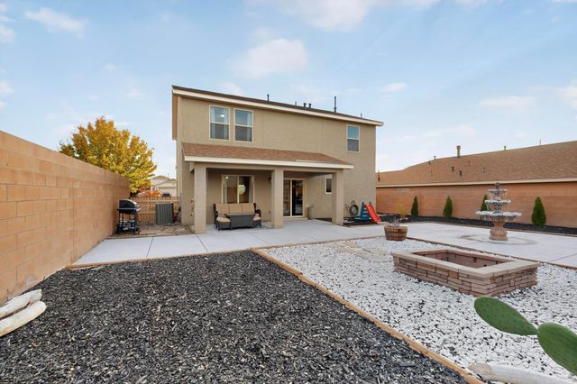 236 El Camino Loop NW, Rio Rancho, NM 87144