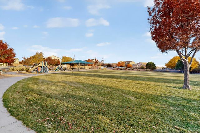 236 El Camino Loop NW, Rio Rancho, NM 87144