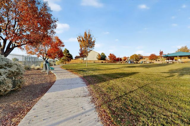 236 El Camino Loop NW, Rio Rancho, NM 87144