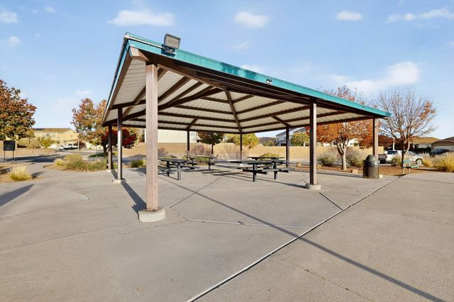 236 El Camino Loop NW, Rio Rancho, NM 87144