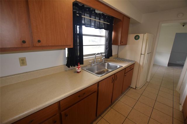 2762 CLEAR COVE LANE, Orlando, FL 32805