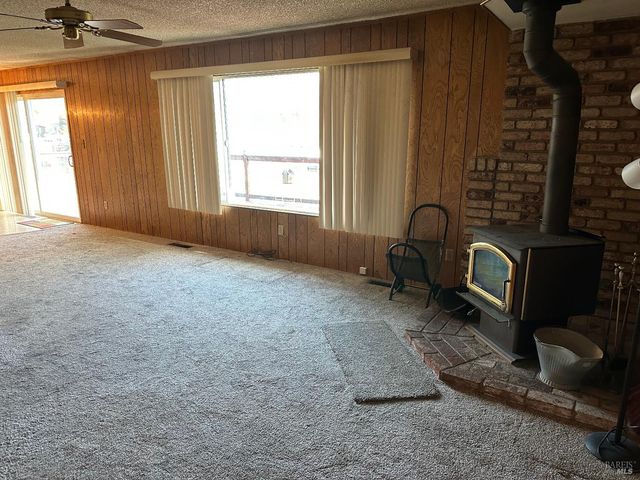 567 Pebble Way St, Clearlake Oaks, CA 95423