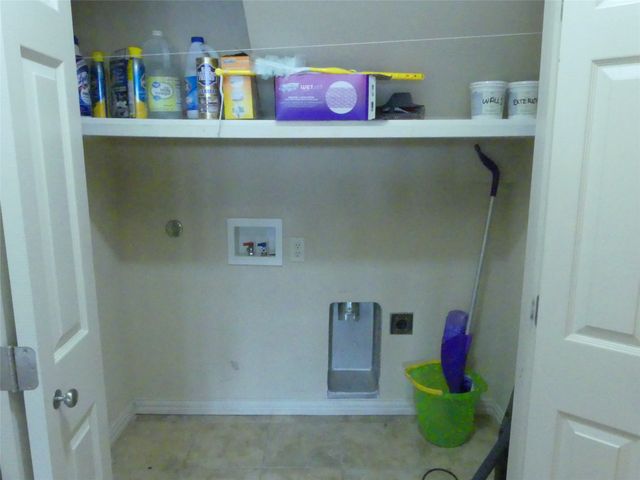 332 Emma Call Court, Decatur, TX 76234