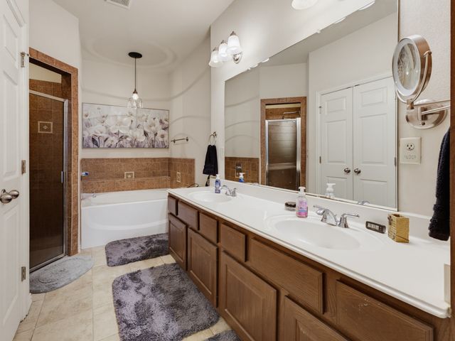 332 Emma Call Court, Decatur, TX 76234